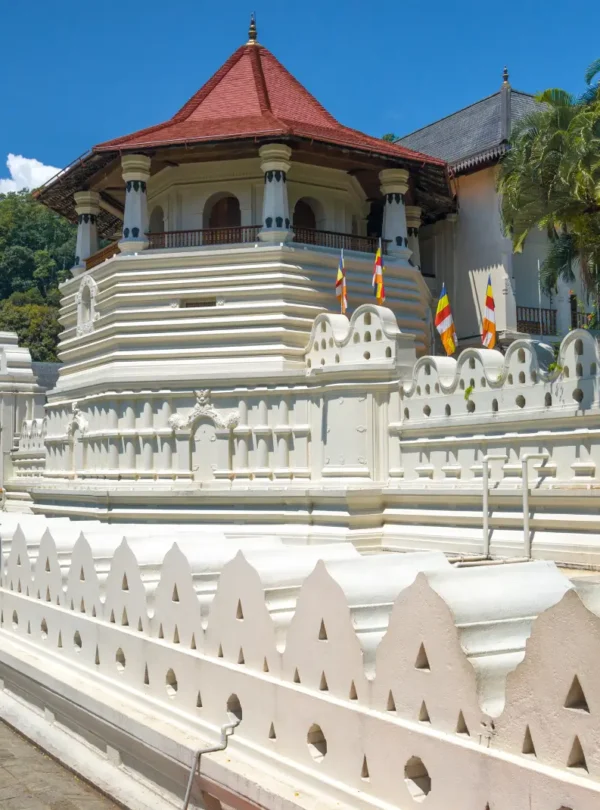 temple of the tooth relic in kandy sri lanka kandy